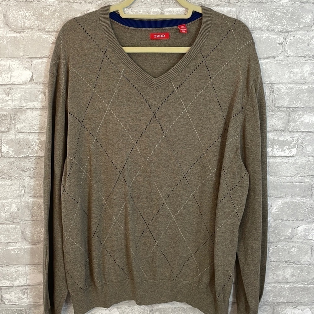 Izod Argyle Vneck Sweater